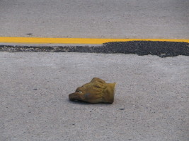 glove on iris hill road